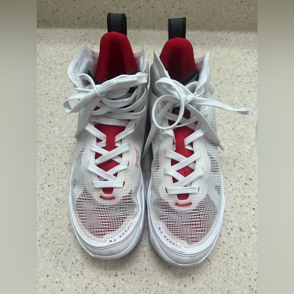 Nike Youth Air Jordan XXXV11 Basketball Shoe (Size 5Y)
